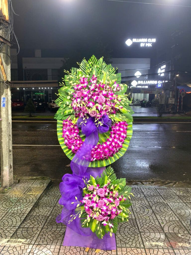 Kệ Hoa viếng tại Phước Long