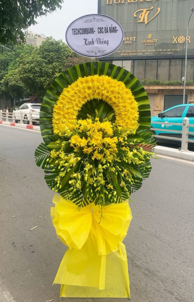 kệ hoa chia buồn tại Long Mỹ