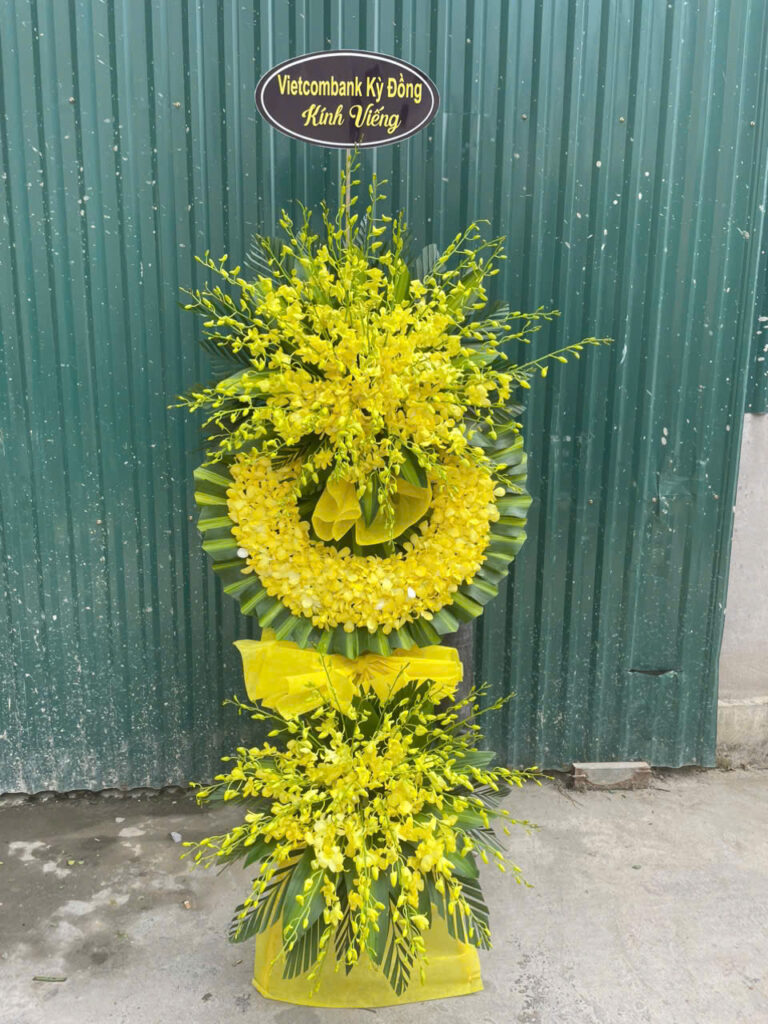 Kệ hoa viếng tại Long Khánh