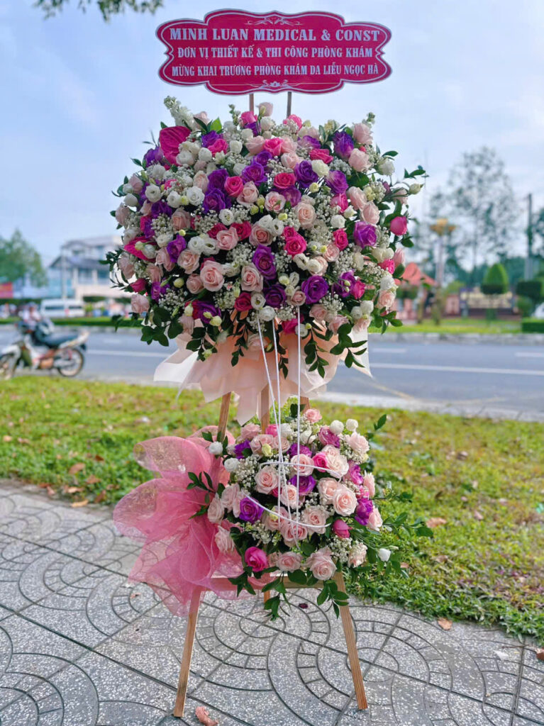 Kệ Hoa Khai trương tại tiệm hoa Hải Dương
